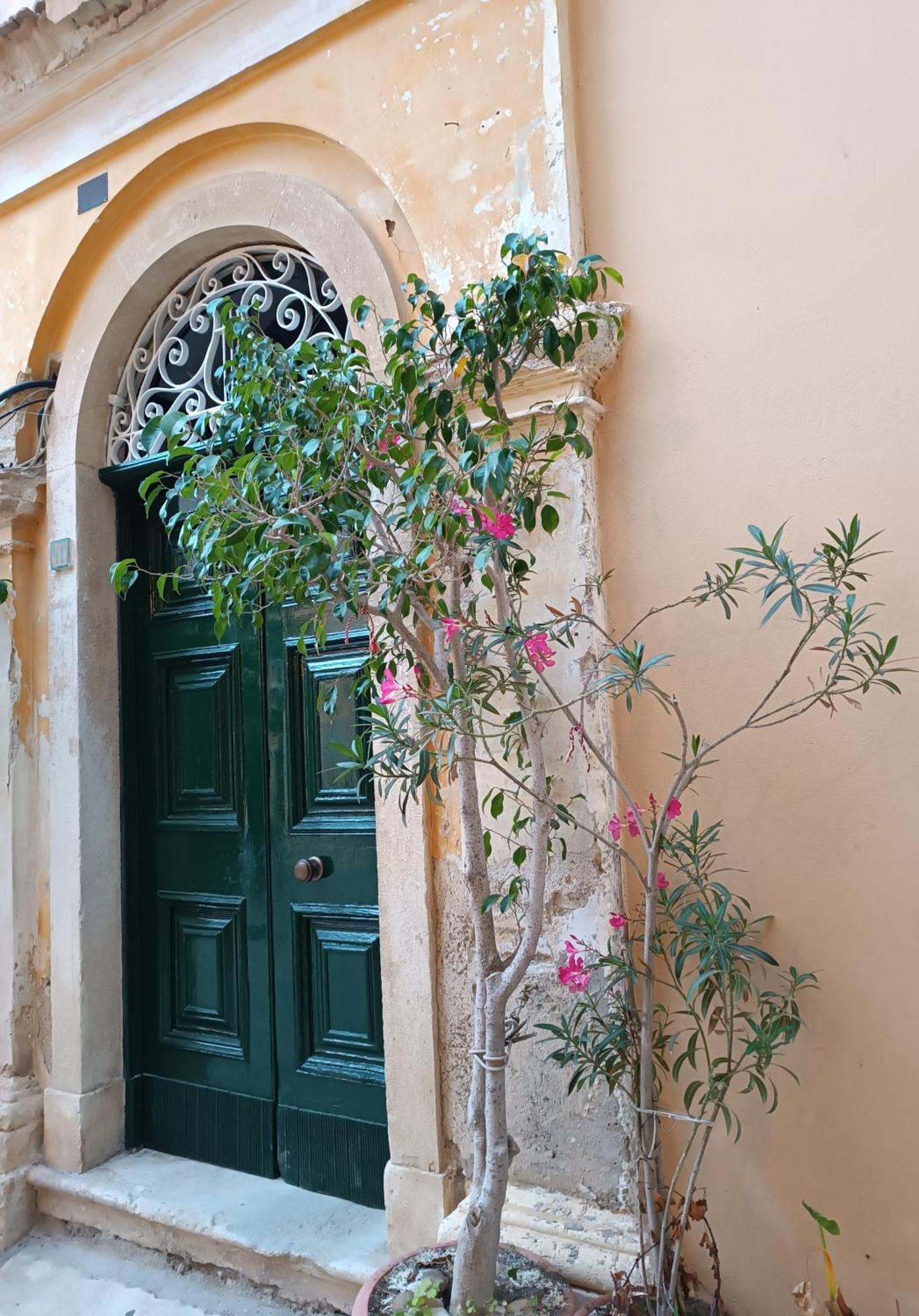 "Dei Vecchi" Apartment In Kerkyra Corfu  外观 照片